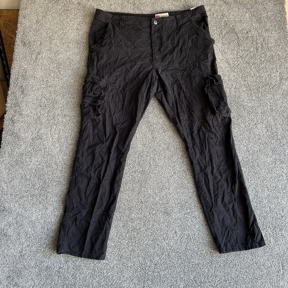Wrangler Mens 40x32 Black Cargo Pants Regular Taper Utility Work 112326301